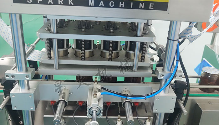 塑料杯自動封口機設(shè)備展示